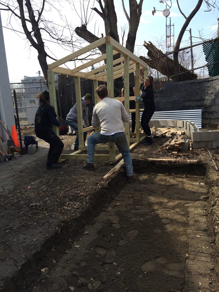 1926872_10153990012585093_243586543_n