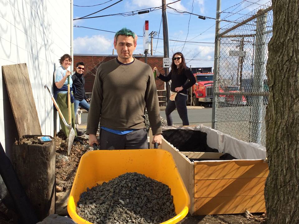 1947811_10153990011690093_458742394_n